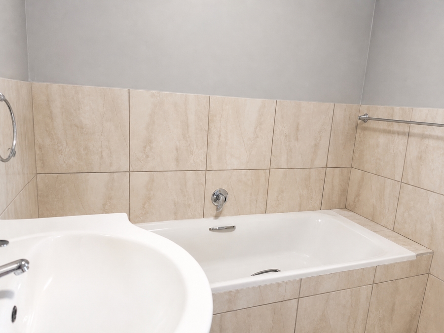 2 Bedroom Property for Sale in Burgundy Estate Western Cape